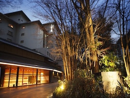 【楽天トラベル売れ筋1位】「城崎温泉 西村屋ホテル招月庭」が選ばれる理由