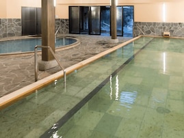 【大分県の人気日帰り温泉】「ひょうたん温泉」は100年以上の歴史を誇る温泉施設。食事処では大分名物も楽しめる