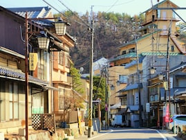 【長野県】「雰囲気が好き」“昭和レトロ”な街並みに癒される「浅間温泉」の魅力とは？