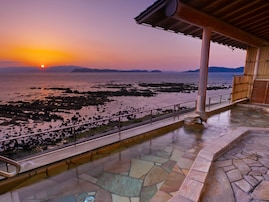 【楽天トラベル売れ筋1位】「和歌山加太温泉 シーサイドホテル加太海月」は紀淡海峡を一望できる絶景の宿【3月11日】