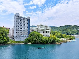 【三重県の人気ホテル】「湯めぐり海百景 鳥羽シーサイドホテル」は絶景と3つの名湯を満喫できる宿