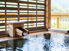 1人旅で行きたいと思う「千葉県の温泉地」ランキング！ 2位「養老渓谷温泉」を抑えた1位は？【2026年調査】