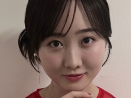 「色気が半端ない」本田望結、赤い衣装の最新ショットに反響「赤い服でホワイトデー。もしかして」