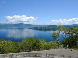 【名湯百選】好き＆行ってみたい「北東北の温泉」ランキング！ 2位「十和田湖温泉郷」を抑えた1位は？