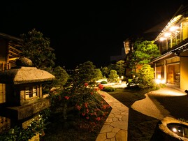 【楽天トラベルセール】「松江しんじ湖温泉 皆美館」が特別価格で登場中