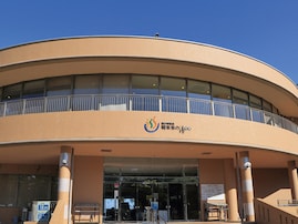 【茨城県の人気日帰り温泉】「鵜来来の湯十王」は太平洋を一望できる絶景施設。地下1300mから湧き出る天然温泉でリラックス