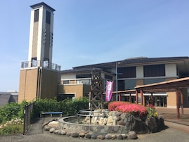 【静岡県】「海や森の景色と地元グルメ…」アートの街としても知られる「伊豆高原温泉」の魅力とは？