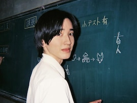 「彼氏感強くない！？」道枝駿佑、カメラ目線の制服姿に「ずっと着ててほしい…‪」「最高にかっこいい」