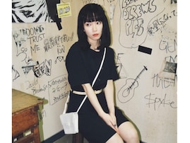 「いち！ ビジュ良すぎ」吉岡里帆、“パンクロック”な姿に反響！ 「クール」「あなたはロックスター」