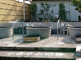 【埼玉県の人気スーパー銭湯】「ふるさとの湯」は関東最大級の炭酸泉が魅力の施設。天然温泉とナノ水でリラックス