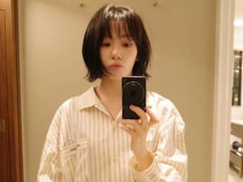 「実は、28歳になってました」宮脇咲良、誕生日にパジャマ姿＆美脚を公開「28才とは思えない可愛さ」