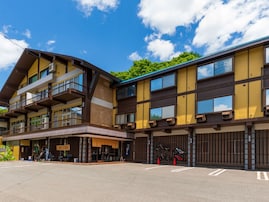 【楽天トラベル売れ筋1位】「蔵王温泉 最上高湯 善七乃湯」が選ばれる理由