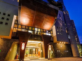 【楽天トラベル特別セール】兵庫県「有馬温泉 月光園 鴻朧館」が今だけ特別価格に！露天風呂付き客室と渓谷美に癒される高台の宿【4月10日】