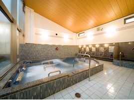 【兵庫県の人気銭湯】「森温泉」は昭和レトロな雰囲気が残る天然温泉施設。バラエティ豊かな湯船でリラックス