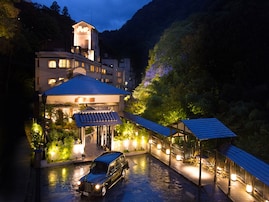 【楽天トラベル売れ筋1位】福島県「会津東山温泉 庄助の宿 瀧の湯」が選ばれる理由