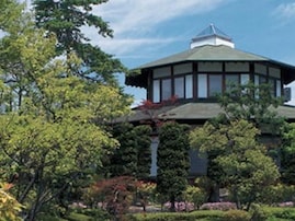 【山形県の人気日帰り温泉】「八百坊」は心身の浄化を目的とした施設。天然温泉でリラックス