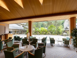 【楽天トラベル売れ筋1位】岩手県「花巻温泉 佳松園」は和の設えと洋の快適性を兼ね備えた上質な寛ぎの宿【4月17日】