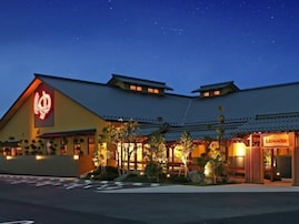 【鳥取県の人気日帰り温泉】「鳥取ぽかぽか温泉」は多種多様な湯と充実のサウナ・岩盤浴を楽しめる施設。露天風呂や高濃度人工炭酸泉でリラックス