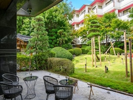 【楽天トラベル春夏フェア】栃木県「鬼怒川温泉 鬼怒川グランドホテル 夢の季」が最大21％オフ！ 九湯の湯めぐりと5つの貸切風呂で満喫する温泉宿【4月19日】