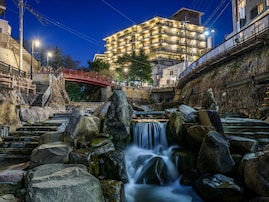 春に行きたいと思う「兵庫県の旅行先」ランキング！ 2位「有馬温泉」を抑えた1位は？【2026年調査】