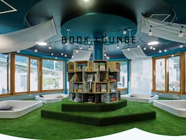 【山梨県の人気スーパー銭湯】「森のなかの温泉 なんぶの湯」は森林の癒しをイメージしたリラックス施設。高濃度アルカリ温泉でリラックス