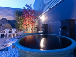 【山梨県の人気スーパー銭湯】「天然温泉ヘルシースパサンロード」は源泉かけ流しと健康増進が自慢の施設。高濃度炭酸泉や大型ロウリュウサウナを完備