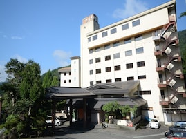 【楽天トラベル×スーパーDEAL】栃木県「せせらぎの宿 鬼怒川温泉 ホテル万葉亭」が大幅ポイント還元中