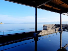 【長崎県の人気スーパー銭湯】「Ark Land Spa 温泉大浴場」は海を一望できる展望露天風呂が魅力の施設。天然温泉でリラックス