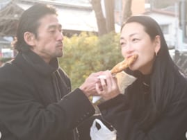 第2子出産の冨永愛、パートナーとの2ショット公開！「普通の町がランウェイの様…」「幸せオーラ全開」