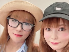 中川翔子、美人母との顔出しショット公開！「お母さん綺麗」「美男と美女との間に産まれたしょこたん」