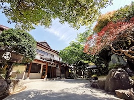 【楽天トラベルセール】静岡県「坂聖・玉樟園」が特別価格で登場中