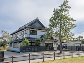 【楽天トラベル売れ筋1位】富山県「天然温泉 浜辺の宿あさひや」が選ばれる理由