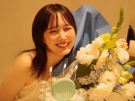 「びっくりした、結婚かと」本田翼、34歳バースデーショットに祝福の声「可愛すぎる」「笑顔が素敵」