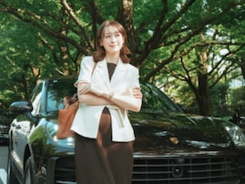 「できる女って感じ」第1子妊娠中・藤井サチ、1000万円？ 超高級車を納車！ 「セレブで羨ましい」