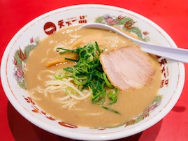 【名店の味を家庭で】こってりラーメンの代名詞「天下一品」の魅力は？ カップ麺で自宅でも味わえる