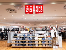 「全色コンプリートしたい」ユニクロ、1500円のノースリーブが着回しやすいと話題。柔らかい肌ざわりも人気