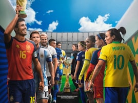 「化け物すぎん？」W杯公式インスタにメッシと日本女子サッカー代表登場「本当に凄い」「バロンドール候補」