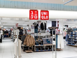 「透け感と水色の色合いが可愛くてお気に入り」ユニクロのシアークルーショートカーディガンが話題