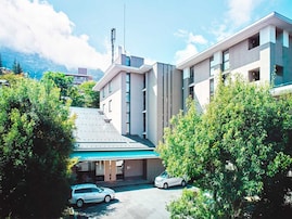 今なら500円引き！ 大涌谷温泉の露天風呂や調理器具が揃うフルキッチンが魅力の 「東急バケーションズ箱根強羅」で自由な滞在