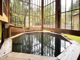 【楽天トラベルセール】福島県「土湯温泉 はるみや旅館」が今だけ特別価格に！全客室に源泉掛け流しの温泉を備えた贅沢な宿【8月11日】