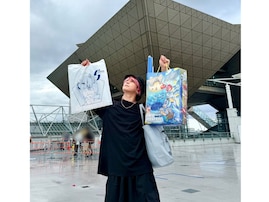 「さっくんいたんだ！？」佐久間大介、コミケ満喫＆大量の戦利品を報告！ 「メチャ満足顔」「ヲタ活満喫」