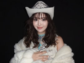 「産後とは思えません！！！」藤田ニコル、TGCで第1子出産後初のランウェイ姿！ 「無茶苦茶かっこいい」