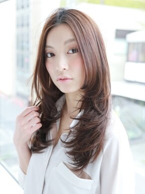 大人可愛いを目指すなら前髪は作らない 前髪なしヘアスタイル10 All About オールアバウト