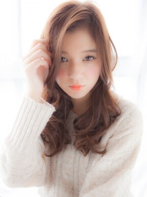 40代必見 キーワードは立体感 コンサバすぎない小顔ロング All About オールアバウト