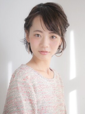 簡単で写真映えも 3分でできる時短ヘアアレンジ10選 All About オールアバウト 簡単で写真映えも 3分でできる時短ヘアアレンジ10選 All About オールアバウト