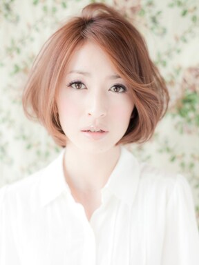 大人可愛いひし形ショートボブ style= 大人可愛いひし形ショートボブ