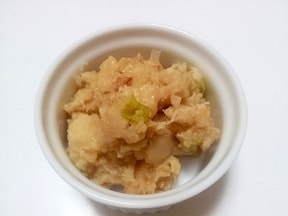 風味付けに長ねぎを使用した「里芋と梅肉のサラダ」 レシピ