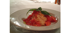 夏にぴったり冷製トマトのカッペリーニ