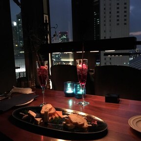 夜景が楽しめる大阪のディナーデートにおすすめのレストラン10選 All About オールアバウト