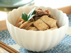 簡単すき焼き風肉豆腐の作り方
